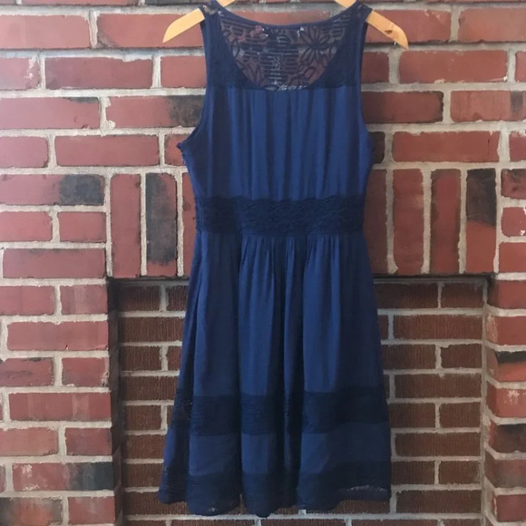 LC Lauren Conrad Blue  Lace Woven Dress Navy Size 2 - Picture 3 of 8